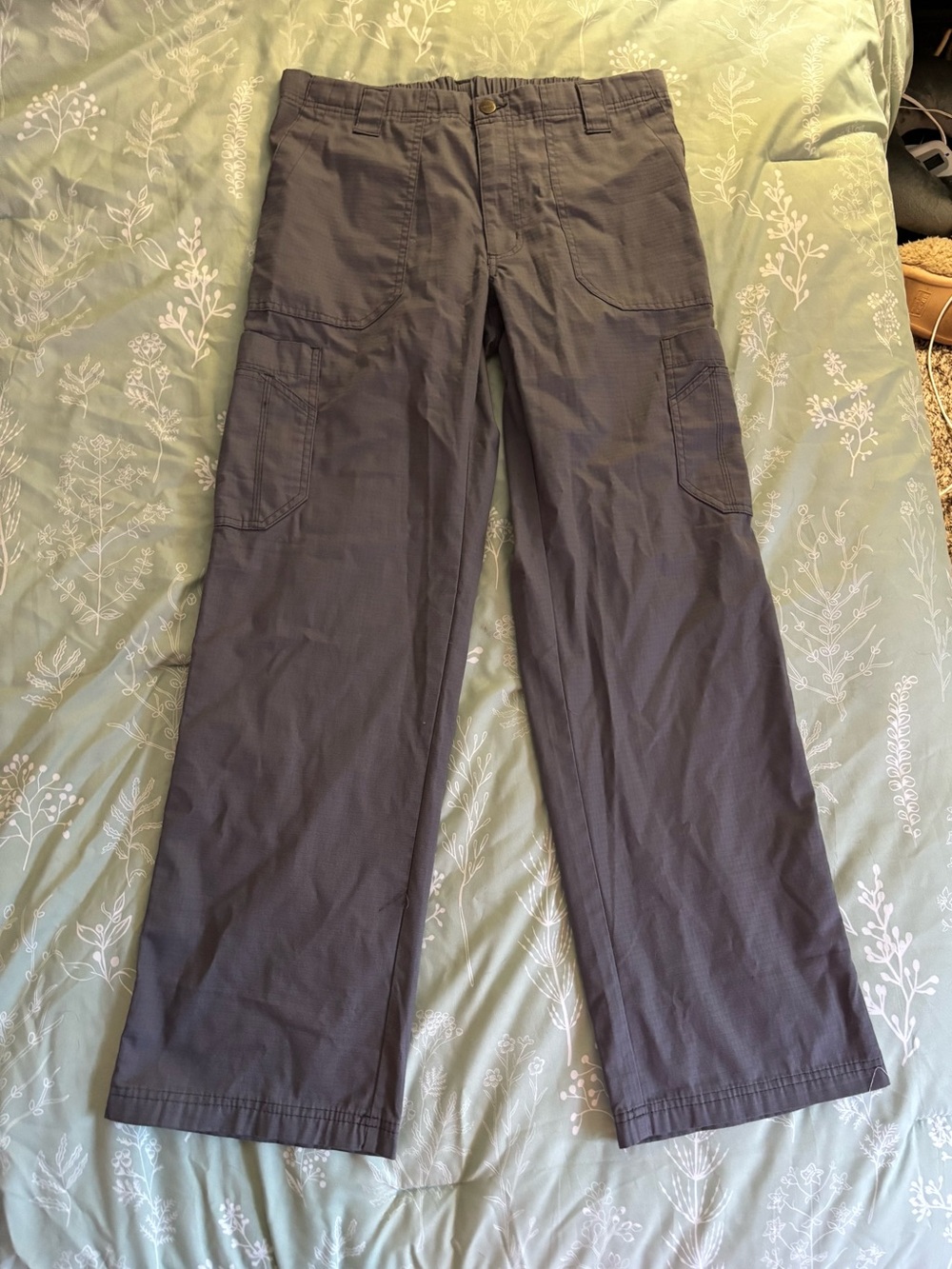 Women’s Carhartt Cargo Pants in Charcoal Gray